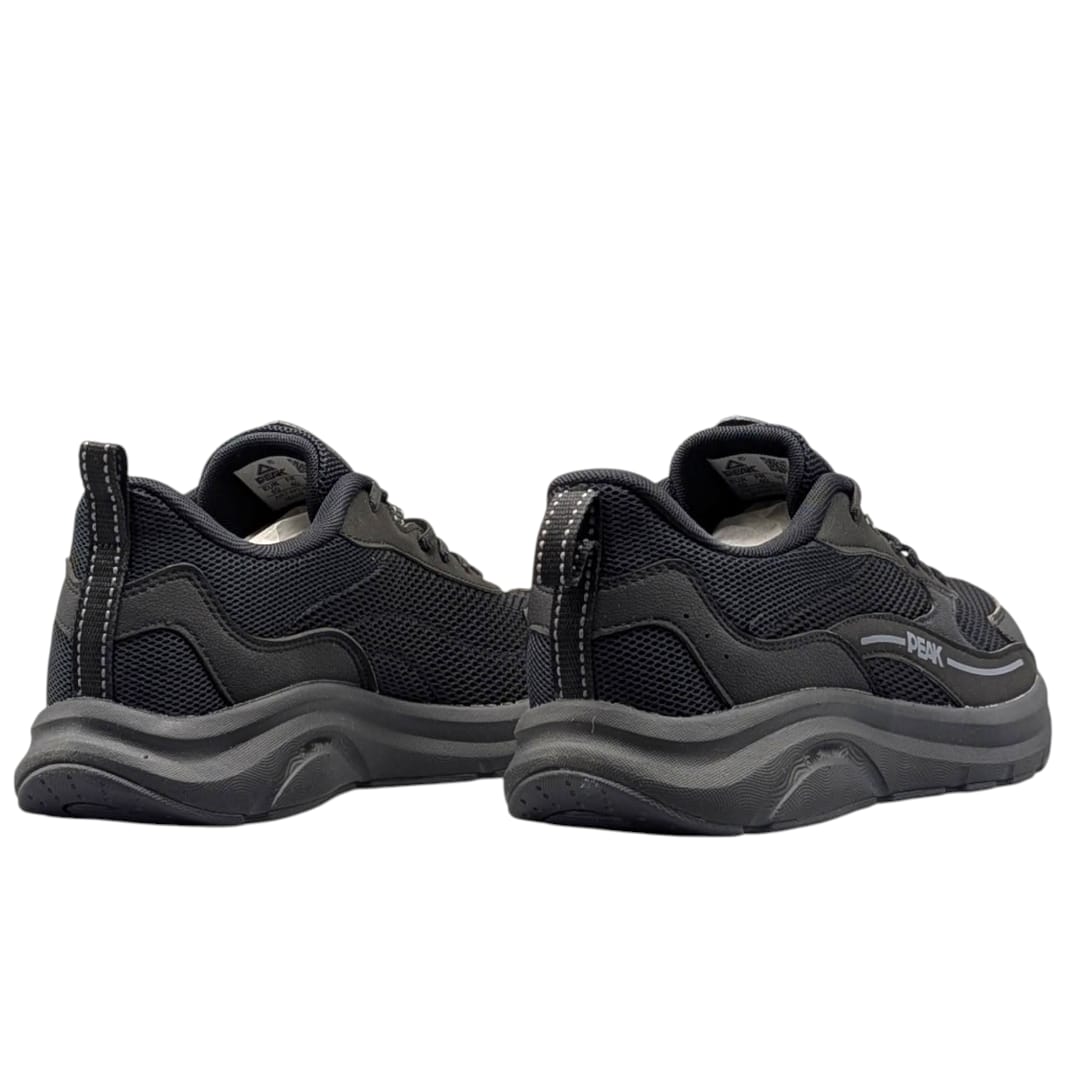 WALKING SHOES