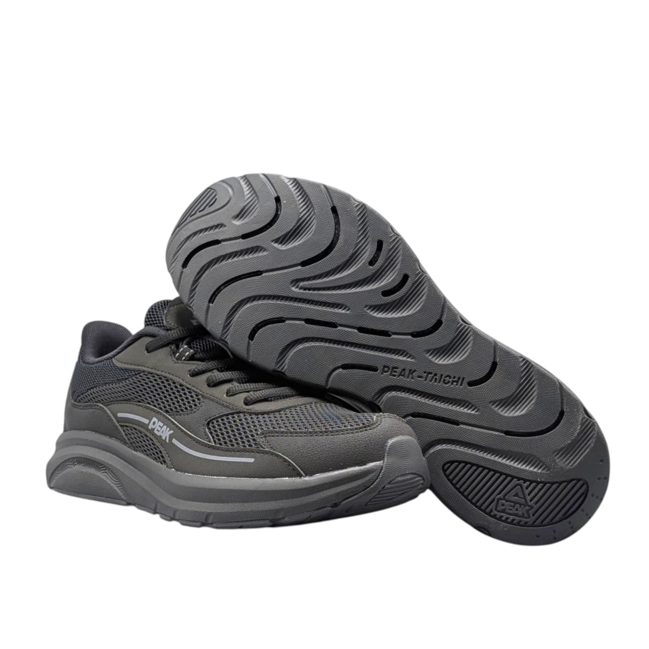 WALKING SHOES