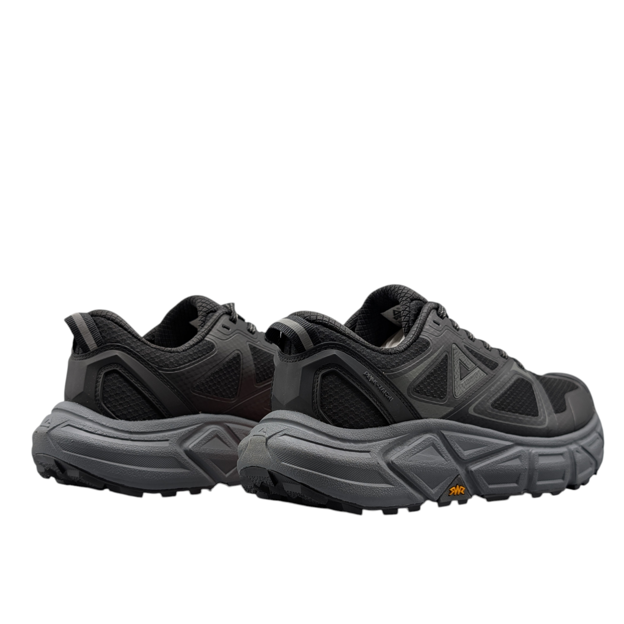 PEAK SPORT TAICHI DH530057 .